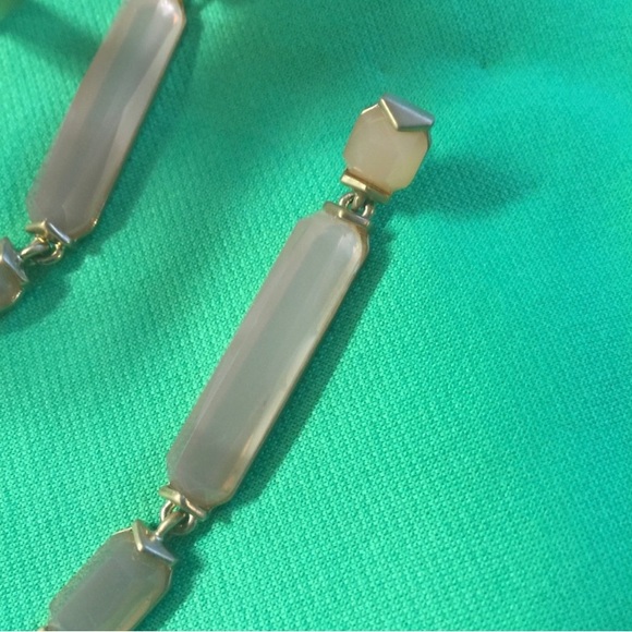 Vince Camuto cuff bracket and matching earrings - Picture 4 of 4